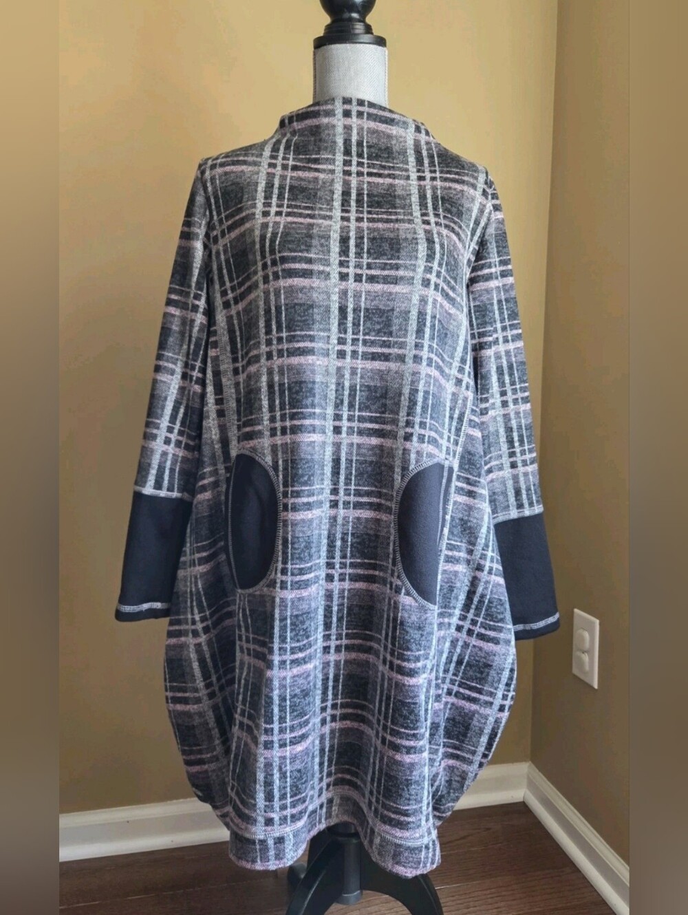 Artex Fashions Plaid Lantern Dress Gray Pink Size L NWT